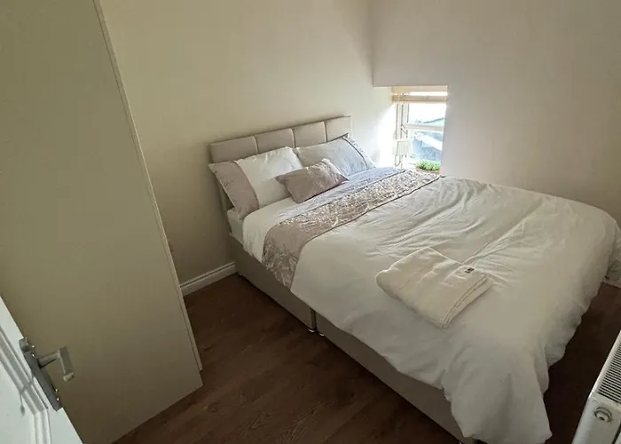 The Shebeen Apartment2 *